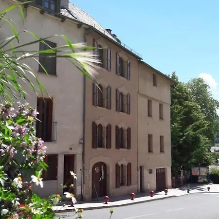 Au Fil De L'eau