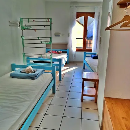 Au Fil De L'eau Дом отдыха Эспальон