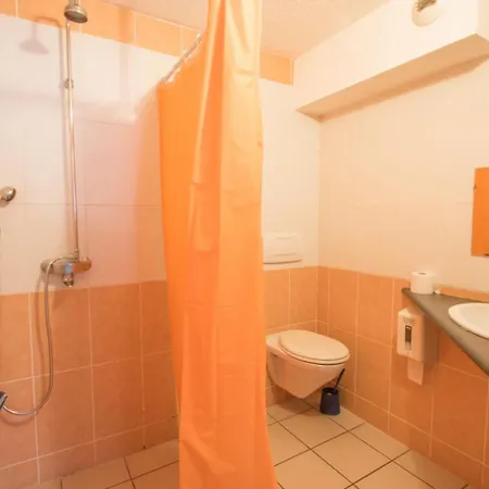 Au Fil De L'eau Дом отдыха Эспальон